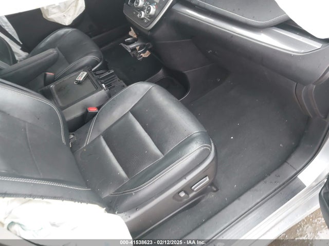 5TDXZ3DCXLS050058 Toyota Sienna Se/se Premium