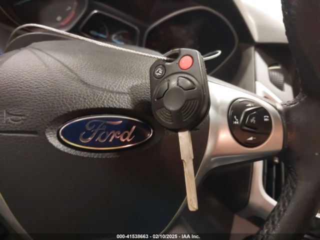 1FADP3K24EL107304 Ford FOCUS SE