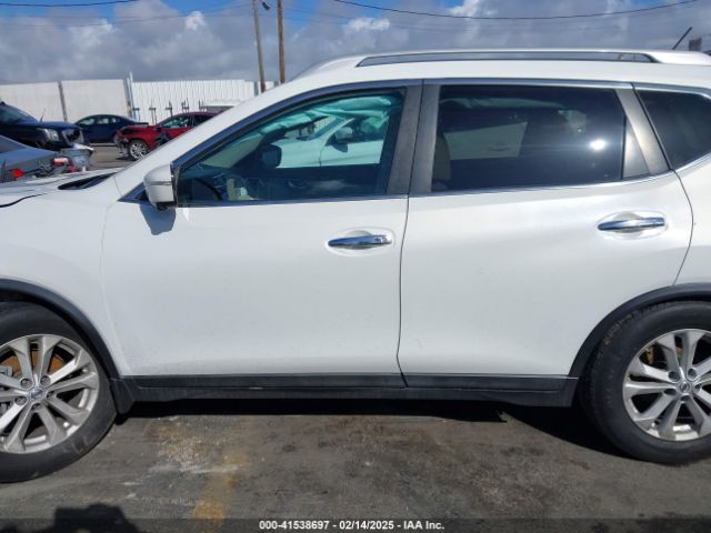5N1AT2MV5EC815518 Nissan ROGUE SV