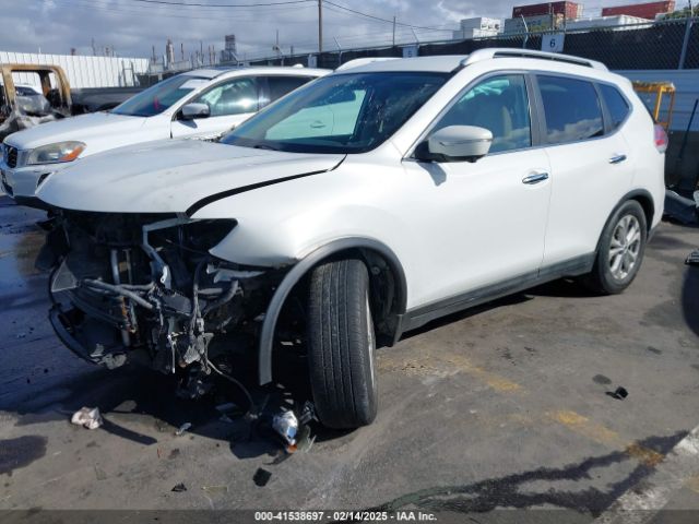 5N1AT2MV5EC815518 Nissan ROGUE SV