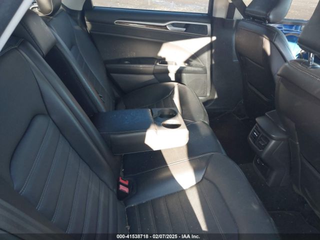 3FA6P0PU8FR242547 Ford Fusion Energi Se Luxury
