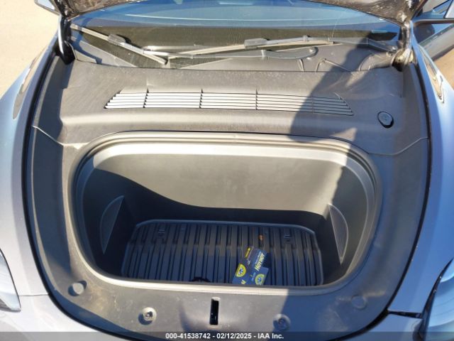 2023 TESLA MODEL Y 7SAYGDEE0PF928836 Photo 9