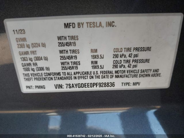 2023 TESLA MODEL Y 7SAYGDEE0PF928836 Photo 8