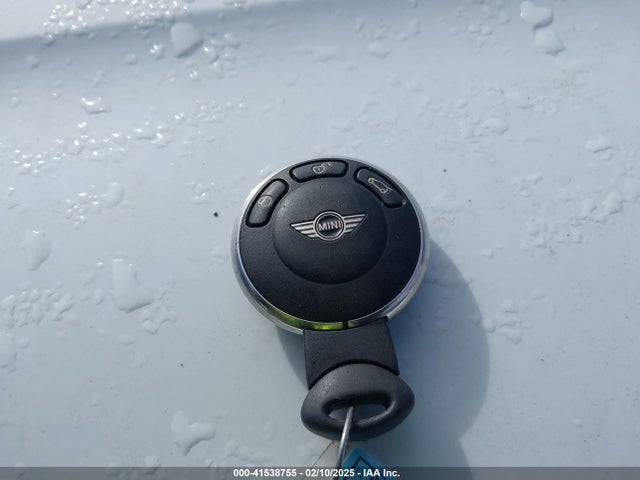 2011 MINI COOPER S COUNTRYMAN WMWZC3C56BWL80093 Photo 10