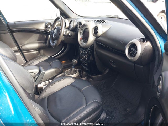 2011 MINI COOPER S COUNTRYMAN WMWZC3C56BWL80093 Photo 4