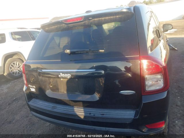 1C4NJDEBXGD719117 Jeep Compass Latitude