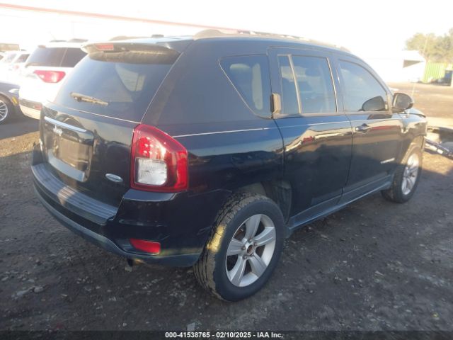 1C4NJDEBXGD719117 Jeep Compass Latitude