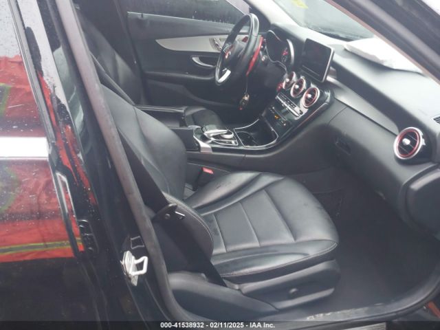 55SWF4JB9FU089625 Mercedes-Benz C 300 Luxury/sport