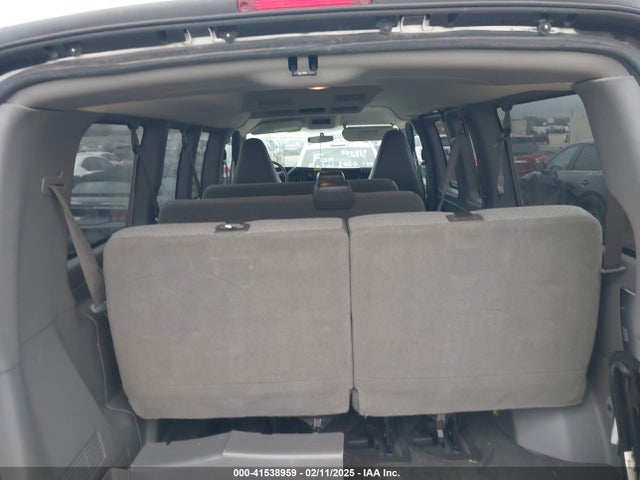 1GAWGFFF5H1204196 Chevrolet Express 2500 Lt