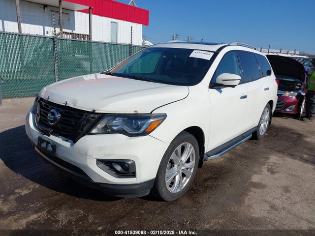 5N1DR2MM1JC618956 Nissan Pathfinder Sl