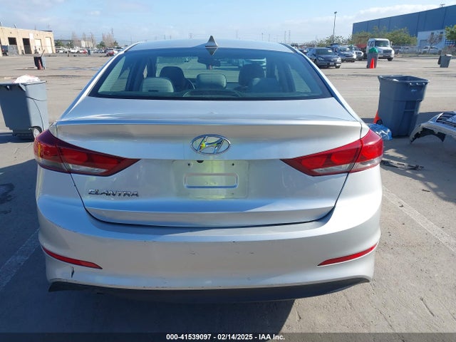 Hyundai ELANTRA SEL 2018 5NPD84LF4JH245941 Image 16