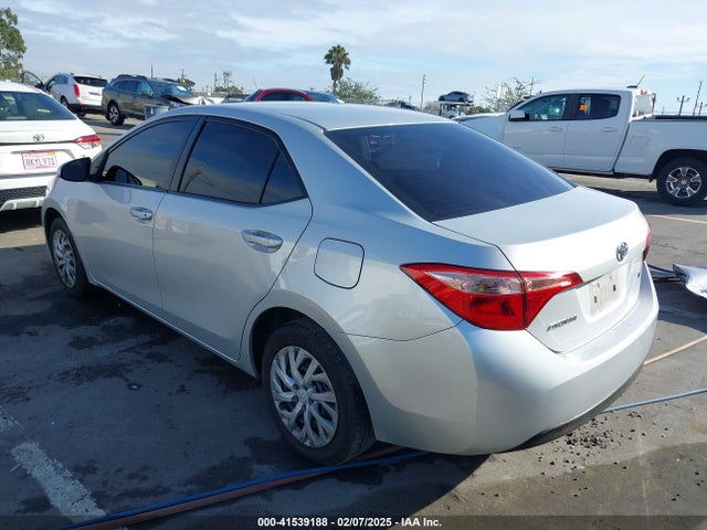 Toyota COROLLA LE 2017 5YFBURHE5HP708862 Image 3