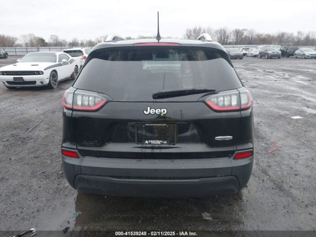 1C4PJLCB1KD339906 Jeep Cherokee Latitude Fwd