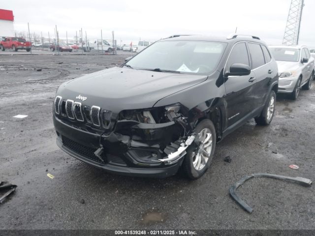 1C4PJLCB1KD339906 Jeep Cherokee Latitude Fwd