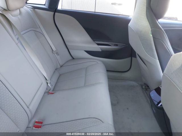 2022 LUCID AIR 50EA1DAA7NA001160 Photo 7