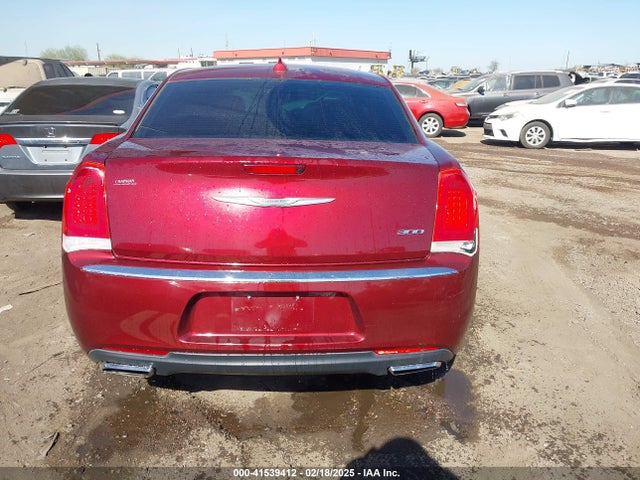 Chrysler 300 Limited 2015 2C3CCAAG9FH810547 Image 16