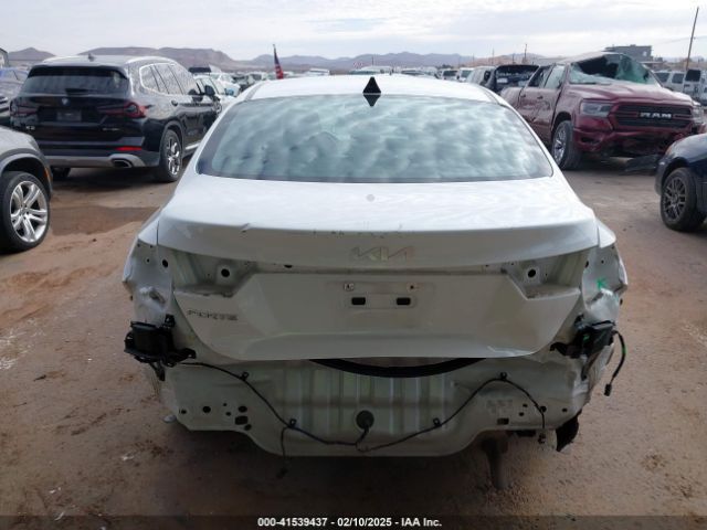 3KPF24AD0PE600547 KIA Forte Lxs