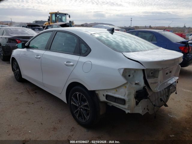 3KPF24AD0PE600547 KIA Forte Lxs