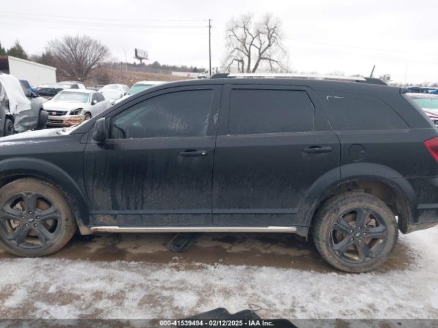 3C4PDCGB8LT265929 Dodge Journey Crossroad