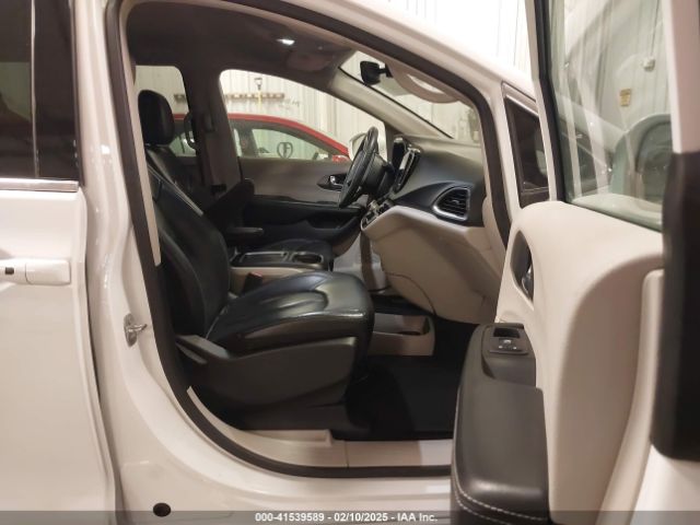 2C4RC1BG1NR176776 Chrysler Pacifica Touring L