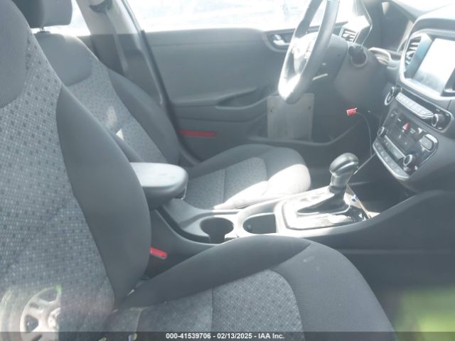 KMHC75LC4HU036849 Hyundai Ioniq Hybrid Sel