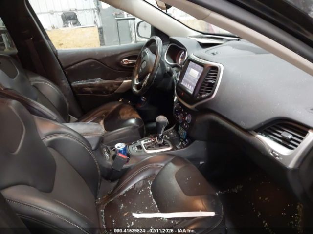 1C4PJMLB2JD531064 Jeep Cherokee Latitude Plus 4x4