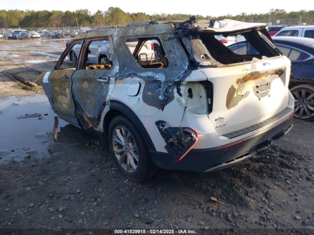 2024 FORD EXPLORER 1FMSK7DH0RGA63739 Photo 2