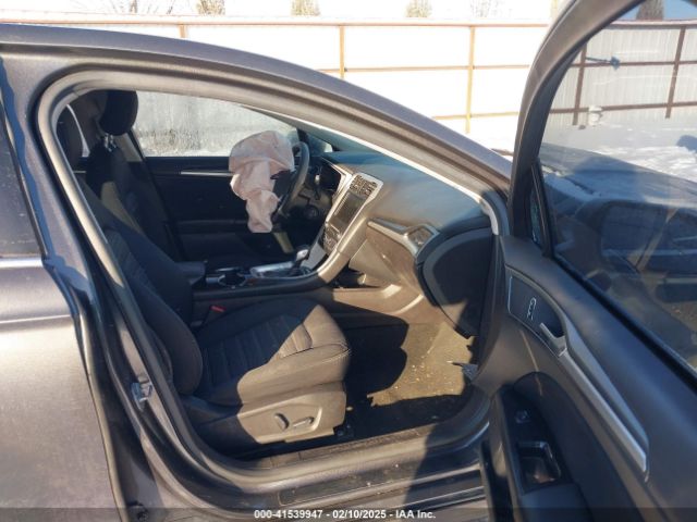 3FA6P0H79GR385128 Ford FUSION SE