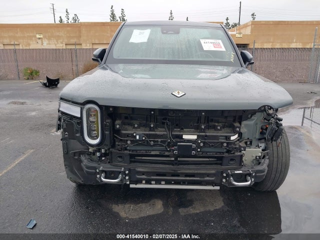 Rivian R1t Adventure 2022 7FCTGAAA7NN016044 Image 12
