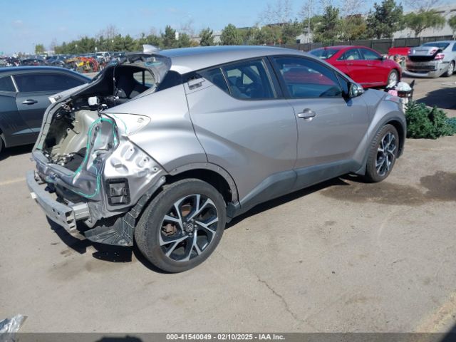 NMTKHMBX1JR062782 Toyota C-HR XLE
