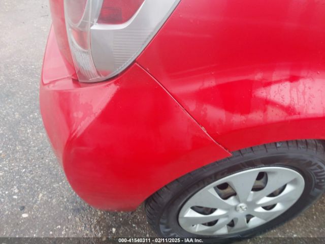 JTDKDTB33E1081860 Toyota Prius C Two