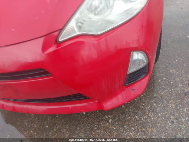 JTDKDTB33E1081860 Toyota Prius C Two