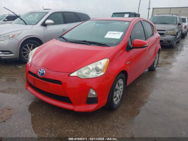 JTDKDTB33E1081860 Toyota Prius C Two