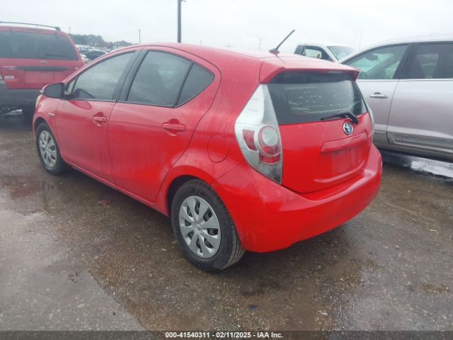 JTDKDTB33E1081860 Toyota Prius C Two