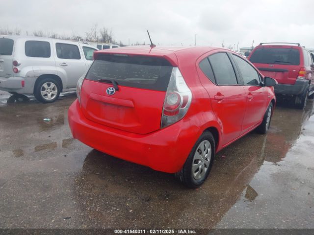 JTDKDTB33E1081860 Toyota Prius C Two