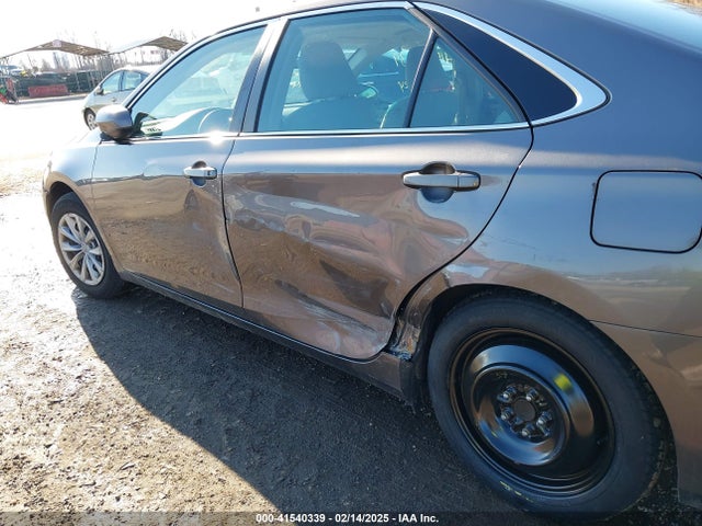 Toyota CAMRY LE 2015 4T4BF1FKXFR471503 Image 5