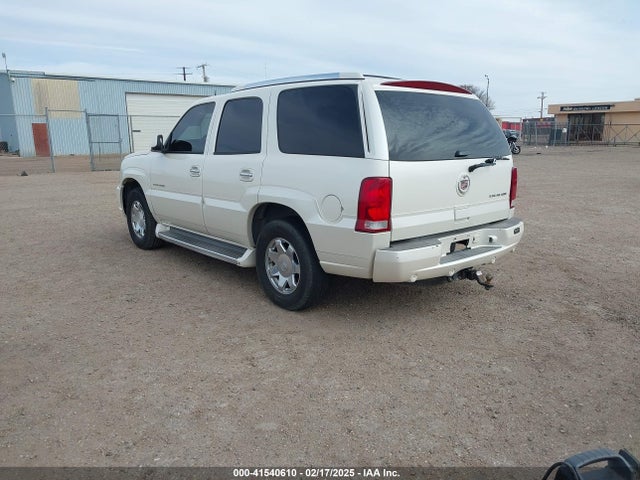 2005 CADILLAC ESCALADE 1GYEC63T05R133618 Photo 2