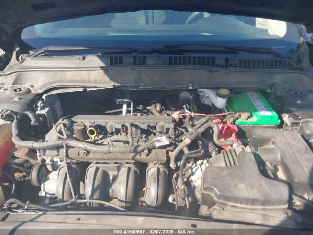 3FA6P0H72JR278333 Ford FUSION SE