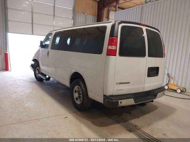 1GAWGEFG4K1200151 Chevrolet Express 2500 Ls