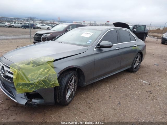 WDDZF4KB8HA104128 Mercedes-Benz E 300 4matic
