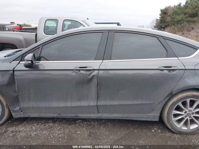 Ford FUSION SE 2017 3FA6P0H70HR106375 Image 14