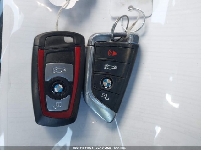 2021 BMW M3 WBS33AY07MFK86133 Photo 10