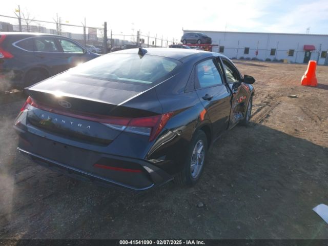 2024 HYUNDAI ELANTRA KMHLL4DGXRU788869 Photo 3