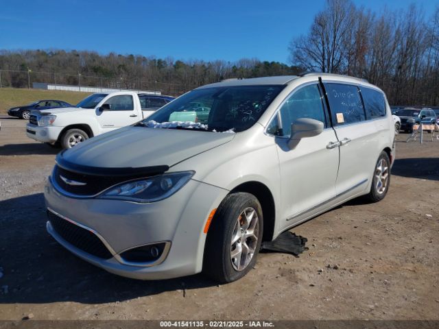 2C4RC1BG2HR667880 Chrysler Pacifica Touring-l