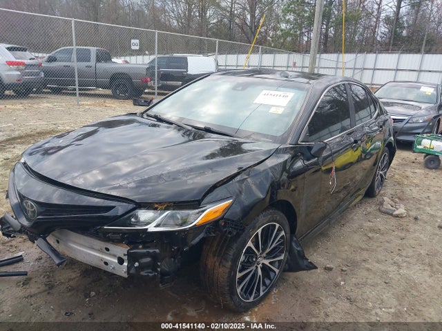 4T1B11HK5JU077048 Toyota CAMRY SE