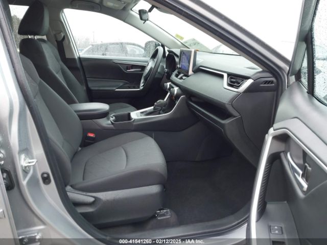 2T3P1RFV1PW358913 Toyota Rav4 Xle