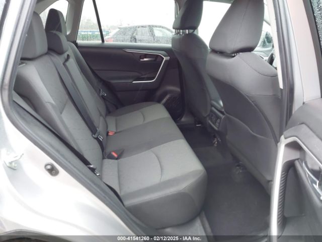 2T3P1RFV1PW358913 Toyota Rav4 Xle