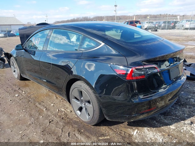 2023 TESLA MODEL 3 5YJ3E1EA8PF687861 Photo 2