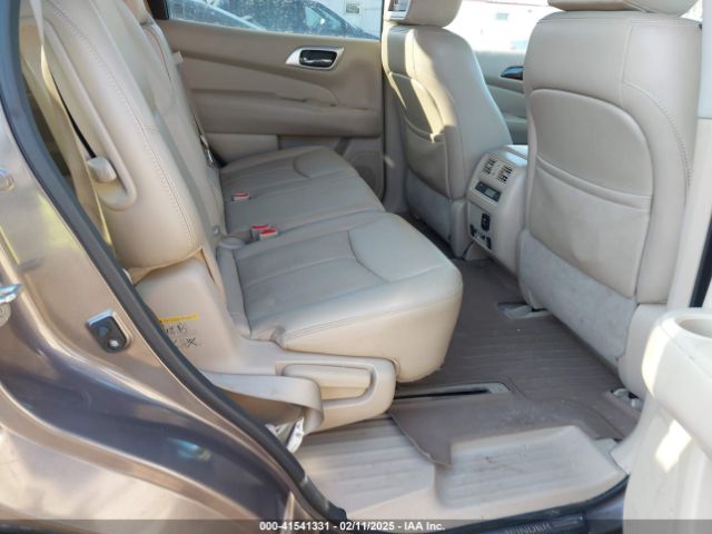 5N1AR2MM1EC702851 Nissan Pathfinder Platinum