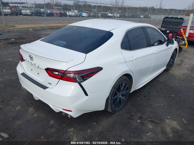 4T1T11AK5PU758415 Toyota CAMRY SE